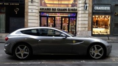 FERRARI FF - VENDU 2012 - profil