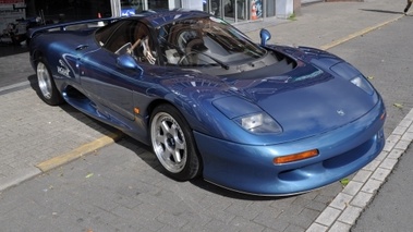 JAGUAR XJR-15 - VENDU 1993 - 3/4 avant droit