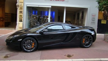 MCLAREN MP4-12C - VENDU 2012 - profil