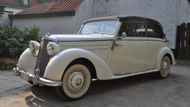 MERCEDES BENZ 170 S - VENDU 1951 - 3/4 avant gauche