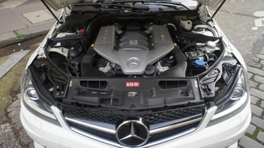 MERCEDES BENZ C63 AMG Coupe - VENDU 2011 - 3/4 avant gauche