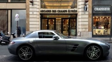 MERCEDES BENZ SLS AMG - VENDU 2010 - profil