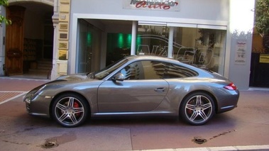 PORSCHE 997 Carrera 4S - VENDU 2010 - profil